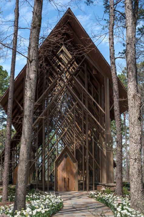 E. Fay Jones: The Most Famous Architect From Arkansas Things To Do In Arkansas, Garvan Woodland Gardens, Anthony Chapel, Thorncrown Chapel, Petit Jean State Park, Chapel In The Woods, Taliesin West, Glass Chapel, Woodland Gardens