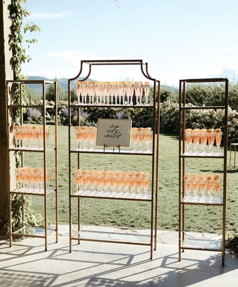 Seating Chart Wedding Drinks, Wine Seating Chart Wedding, Welcome Drink Display, Sip And Be Seated Champagne Wall, Sip And Be Seated Wedding, Welcome Drinks Wedding, Sip And Be Seated, Wine Glass Wall, Catering Decor