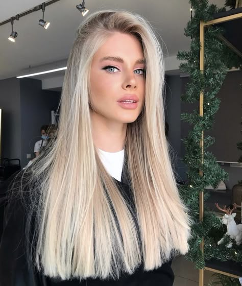 Blonde Hair Pulled Back, Perfect Blonde Hair, Beauty Hair Color, White Blonde Hair, Cool Blonde Hair, Dyed Blonde Hair, Best Haircuts, Blonde Hair Inspiration, Blonde Hair Looks