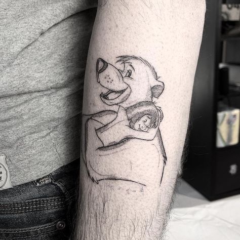 Baloo Jungle Book Tattoo, The Jungle Book Tattoo, Baloo Tattoo, Mowgli Tattoo, Jungle Book Tattoo, Disney Characters Tattoos, Disney And Harry Potter, Poppy Tattoos, Papa Tattoo