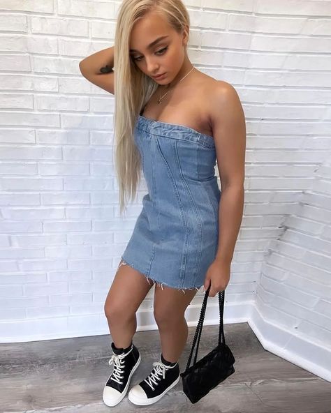 Denim💙🐦 Fye Outfits, Wrapped Dress, Dresses Nightclub, Streetwear Jeans, Denim Patterns, Evening Attire, Womens Clothing Sizes, Clothing Size Chart, Custom Dresses