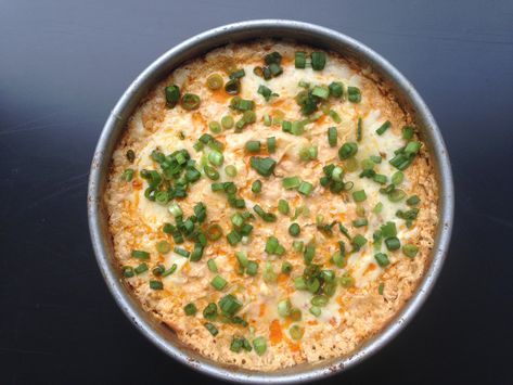 Baked Buffalo Chicken Dip Healthy Crab Dip, Crab Rangoon Dip Recipe, Baked Buffalo Chicken Dip, Baked Crab Dip, Hot Crab Dip Recipe, Crab Dip Recipe, Rangoon Dip, Buffalo Chicken Nachos, Baked Crab