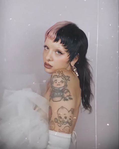 Mullet Hairstyles, Melanie Martinez Lyrics, Modern Mullet, Pretty Hair Color, Hairstyles For Men, Pretty Hair, Melanie Martinez, After School, Songwriting