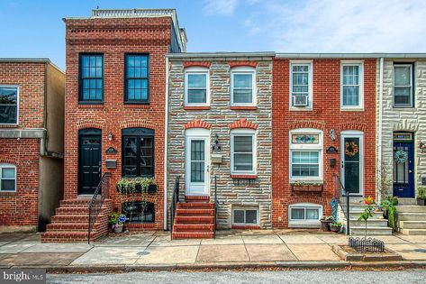 626 S Milton Ave, Baltimore MD, is a Townhouse home that contains 1150 sq ft and was built in 1915.It contains 2 bedrooms and 2 bathrooms.This home last sold for $254,000 in May 2022. The Zestimate for this Townhouse is $268,700, which has increased by $2,829 in the last 30 days.The Rent Zestimate for this Townhouse is $1,949/mo, which has decreased by $48/mo in the last 30 days. Townhouses Floor Plan, Townhomes With Garage, Town House Floorplan, 3 Level Townhouse, Town House, Baltimore Rowhouse, Vintage Townhouse Floorplan, Baltimore Md, Modern Townhouse