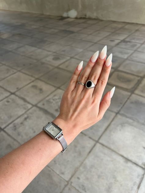 Catwoman nails / stiletto / clean 🐈‍⬛ Catwoman Zoe Kravitz Nails, Catwoman Nails Zoe Kravitz, Cat Women Nails, Cat Woman Nails, Catwoman Nails, Princess Life, Nails Stiletto, Cat Nails, I Feel Pretty