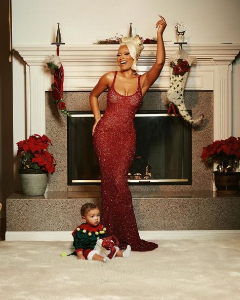 Keke Palmer Outfits, Holiday Photoshoot, Photoshoot Pics, Fasion Outfits, Keke Palmer, Big Boss, Christmas Photoshoot, Merry Christmas To All, Beaded Gown