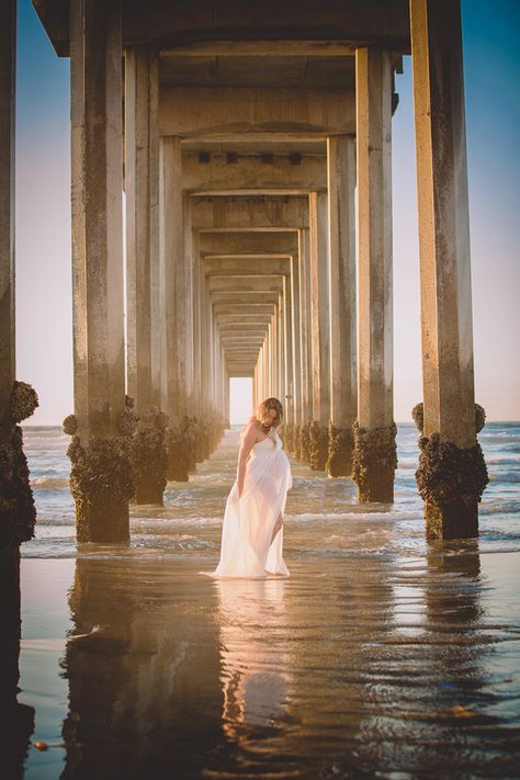 Beige Maternity Dress Photoshoot, Diy Maternity Photos At Beach, Diy Beach Maternity Shoot, Florida Maternity Shoot, Beach Maternity Photos Just Mom, Pier Maternity Photos, Maternity Photoshoot Poses Beach, Boardwalk Maternity Photos, Beach Maternity Photos Single Mom