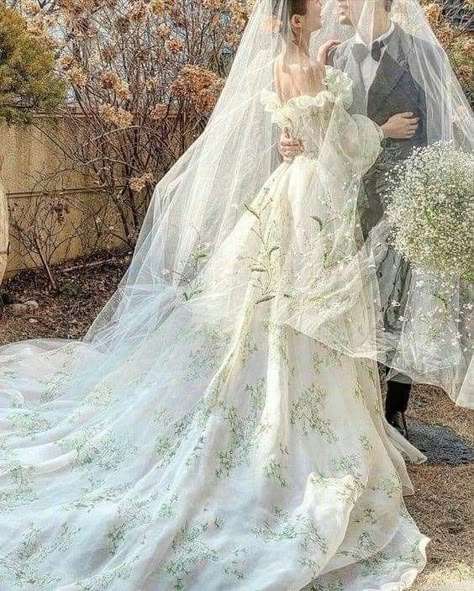 Floral Wedding Dress Aesthetic, Flower Color Wedding Dress, Fairycore Aesthetic Wedding, Wedding Dresses Embroidery Flowers, Enchanting Wedding Dress, Cottagecore Wedding Dress, Wedding Dress Aesthetic, Cottagecore Wedding, Forest Theme Wedding