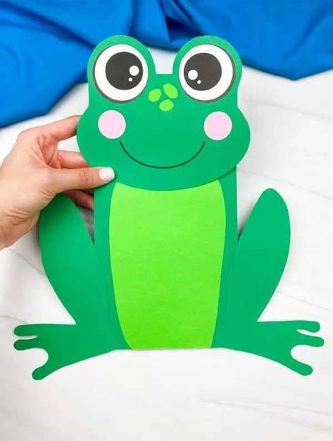 Frog Puppet Paper Bag, Paper Bag Frog Puppet, Frog Art And Craft, Animal Puppet Craft, How To Make Frog With Paper, Paper Craft Frog, Puppet Making For Kids, Frog Puppet Craft, Paper Bag Puppets Printable Free