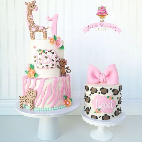 Jungle animal birthday cake and smash cake 💞 Zoo Birthday Cake, Jungle First Birthday, Girl Smash Cake, Zebra Print Cakes, Third Birthday Girl, 2nd Birthday Party For Girl, Animal Birthday Cakes, Wild Birthday Party, 1st Birthday Party For Girls