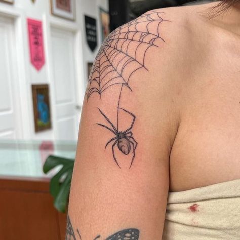 Web On Shoulder Tattoo, Edgy Shoulder Tattoos, Spider Web Shoulder Tattoos For Women, Shoulder Spiderweb Tattoo, Shoulder Tattoo Grunge, Spider Web On Shoulder Tattoo, Shoulder Web Tattoo, Spiderweb Tattoo On Shoulder, Spider Tattoo On Shoulder