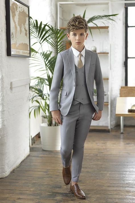 Wedding Kids Outfit, Wedding Outfit For Boys, Grey Suit Wedding, Teen Boy Outfits, Mens Fashion Suits, Slate Grey