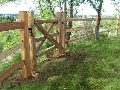 Fencing | Split Cedar Fences @ Parma Post and Pole Split Rail Gate, Split Rail Fence Gate, Cedar Post Fence, Wooden Fence Gate, Split Rail Fence, Cedar Posts, Fence Plants, Garden Fence Panels, Rustic Fence