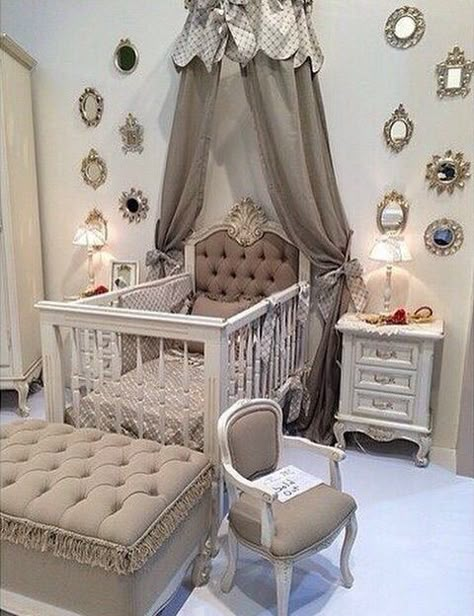 Image via We Heart It https://weheartit.com/entry/158210546 #babyroom #crib… Hanging Diy, Girl Nursery Room, Nursery Baby Room, Baby Bedroom, Baby's Room, Baby Furniture, Baby Decor