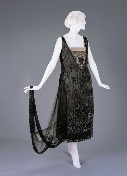 Explore the Collection - Cincinnati Art Museum 1920s Formal Dress, 1920s Formal Dresses, 1920s Evening Gowns, 1920s Evening Dress, 1920 Dress, Evening Dress Patterns, 1920s Dresses, Fall Fashion Skirts, 1920 Fashion