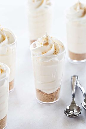 RumChata Cheesecake Pudding Shots come together in less than ten minutes with only 5 ingredients. Simple and so delicious! Rum Chata Pudding Shots, Cheesecake Pudding Shots, Rumchata Cheesecake, Rumchata Recipes Drink, Alcoholic Food, Rumchata Pudding Shots, Cup Desserts, Pudding Shot Recipes, Rumchata Recipes