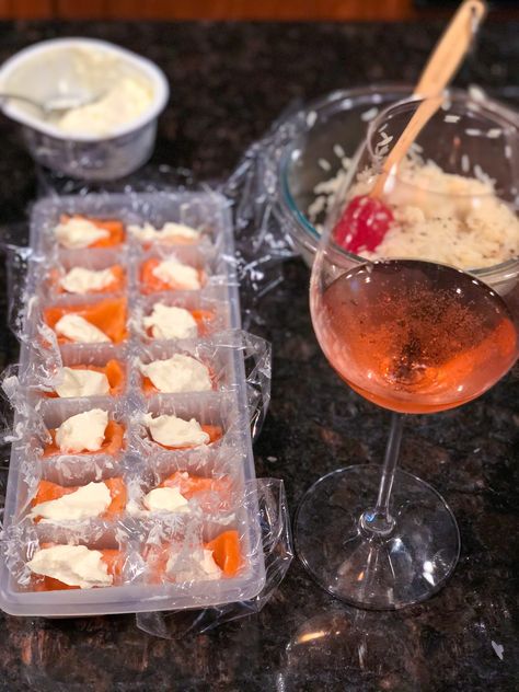 Ice Tray Sushi, Sushi Easy, Sushi Grade Tuna, Fish Monger, Rainbow Roll, Easy Sushi, Sushi At Home, Salmon Sushi, Dinner Guest