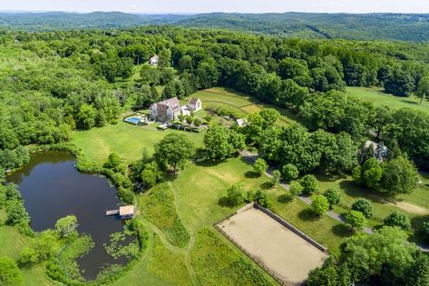 Maple Hill Farm On Nearly 50 Acres In Redding, Connecticut, United States For Sale (10961928) Luxury Farm, Family Property, Modern Houses, Country Estate, Urban Life, Image House, House Boat, Real Estate Brokerage, Farm Life