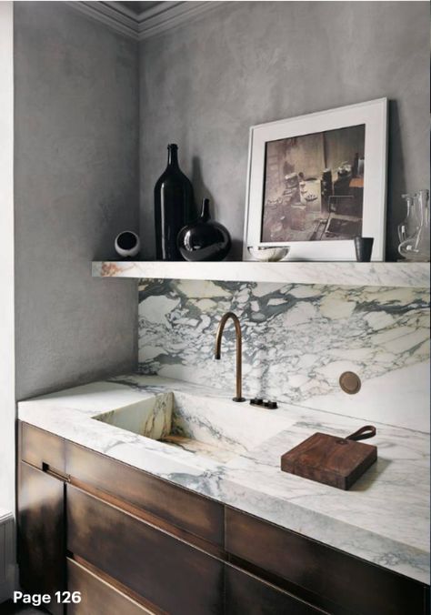 veiny marble Backsplash Shelf Bathroom, Marble Countertops And Backsplash Ideas, Short Backsplash, Veiny Marble, Backsplash Shelf, 50s Room, Bulthaup Kitchen, Earthy Textures, Marble Home