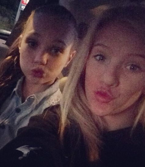 Maddie And Paige, Dance Moms Paige, Dance Moms Memes, Dance Moms Maddie, Dance Moms Cast, Dance Moms Pictures, Dance Moms Funny, Paige Hyland, Dance Moms Dancers