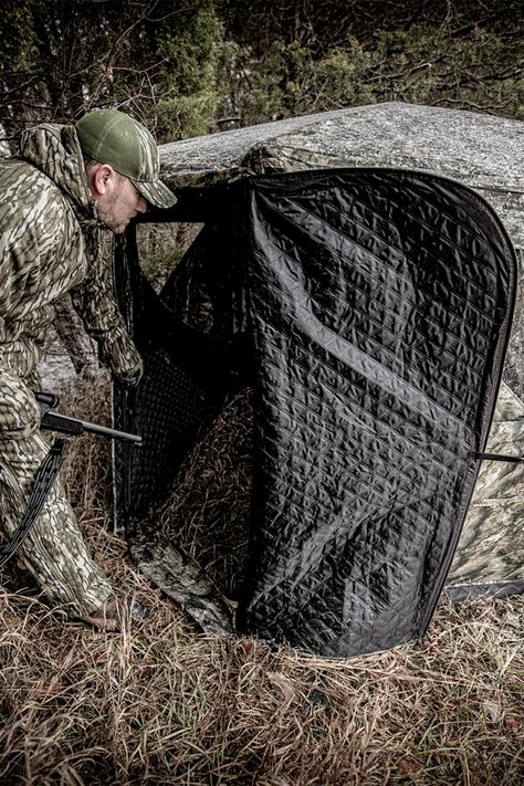 Ground Blind Ideas Deer Hunting, Hunting Blinds Diy, Ground Blinds, Deer Hunting Gear, Blinds Design, Diy Blinds, Thermal Blinds, Hunting Blinds, Hunting Gear