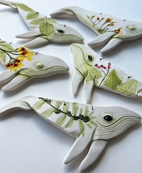 Clay Whales Ceramics, Octopus Pottery Ideas, 2d Clay Art, Pottery Handbuilding Ideas Clay Projects, Pottery Fish Ideas, Pottery Handbuilding Ideas, Whale Pottery, Whale Clay, Airdryclay Ideas