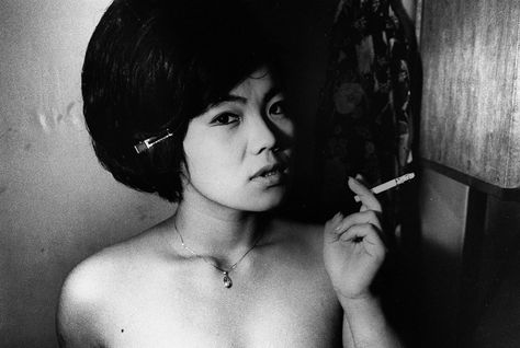 Moriyama Daido, Daido Moriyama, Photography List, William Klein, Diane Arbus, Visual Aesthetics, Great Photographers, Studio Photo, Black And White Portraits