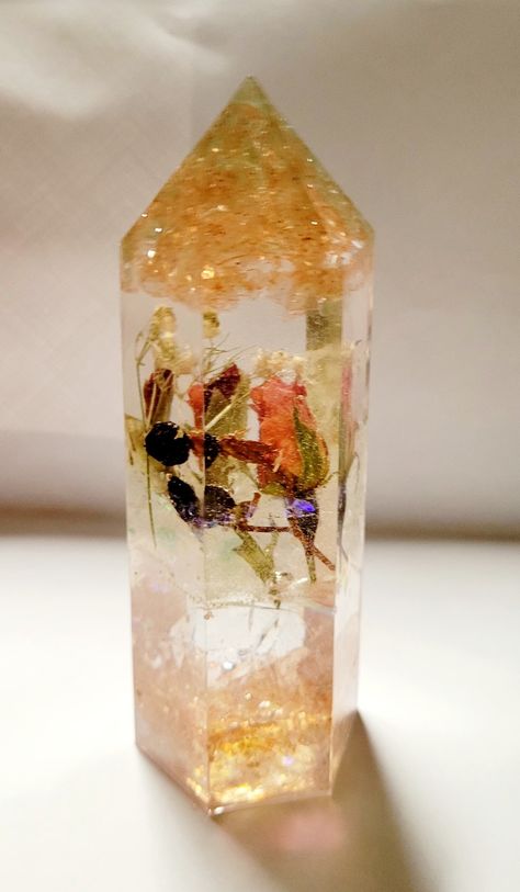 Resin crystal tower, dried flowers, glitter, stone's Resin Crystal Tower, Mixed Media Resin Art, Flowers Glitter, Resin Ideas, Crystal Tower, Rabbit Hole, Resin Art, Epoxy Resin, Dried Flowers