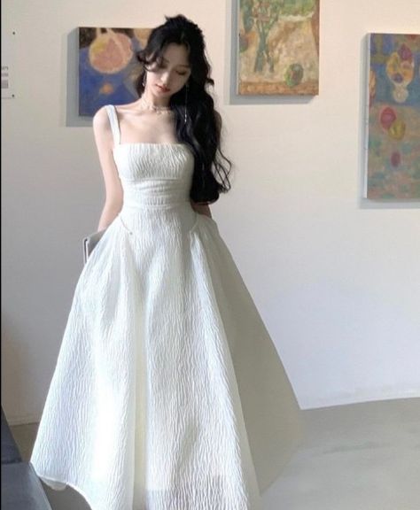 Korean White Dress, Casual Outfit For School, Comfy Trendy Outfits, School Outfit Inspiration, Outfit Ideas Everyday, Fairy Prom Dress, Outfit Ideas For School, Outfit For School, Simple Frocks