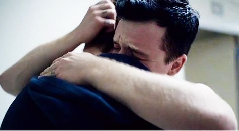 #Gallavich #Season5 #Shameless #IanandMickey #Hug Mickey And Ian Season 5, Ian X Mickey, Mickey Shameless, Shameless Gallavich, Mickey Milkovich, Ian Gallagher, Ian And Mickey, Mickey And Ian, Shameless Us