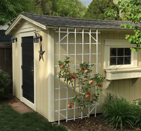 Garden Shed from The North End Loft blog. Trellis idea for neighbors fence, our side of the yard. Shed Trellis, Small Garden Shed, Lilac Garden, Small Vegetable Gardens, Video Garden, Plants To Grow, Bee Garden, Container Gardening Vegetables, Deck Garden