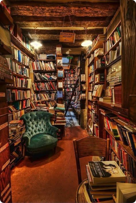 Lots Of Books, Cool Bookshelves, Bookstore Cafe, 1001 Pallets, Cozy Reading Corners, Bookshelves In Living Room, Dream Library, Shakespeare And Company, Library Aesthetic