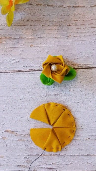 Shaily Quicky Crafts🌺 | Fabric Flowers 🌼🌻 #fabricflowers #clothflowers #handmadeflowers🌸 #handembroidery #reels #reelsinstagram #trending #trendingreelsindia | Instagram Patterns Flowers, Handmade Flowers Fabric, Hand Embroidery Patterns Flowers, Cloth Flowers, Handmade Flower, Hand Embroidery Patterns, Ribbon Flowers, Handmade Flowers, Fabric Flowers