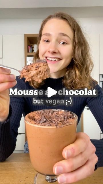 Vegan Tips on Instagram: ""GET The Complete Plant Based Cookbook - Over 200+ Delicious Vegan Recipes Including 30-day Meal Plans" =>> LINK IN BIO 🔗 @vegan.tipsvn VEGAN MOUSSE AU CHOCOLAT 🍫😍 The greatest dessert ever! 😋 By @Fitgreenmind When I was younger, I was the biiiggest mousse au chocolat lover, but usually it’s made with eggs and butter which are not vegan (obviously)…😁 This version is made with only 3 ingredients: chickpea water, sugar and vegan chocolate and it’s absolutely foolproof! 😉🤝 Much love Maya ✨ RECIPE (6 servings each 150cal/2P/16C/7F): -2/3 cup (150ml) chickpea water (approximately 2 cans) WHIP IT UP until stiff peaks -2 Tbsp powdered sugar ADD/KEEP whisking for 1-2mins -150g vegan chocolate MELT/CAREFULLY combine everything/REFRIGERATE 1-2h and enjoy 😊 Comment " Vegan Mousse, Chickpea Water, Plant Based Cookbook, Healthy Vegan Desserts, Whip It, Healthy Sweets Recipes, Vegan Dessert Recipes, Vegan Sweets, Vegan Foods