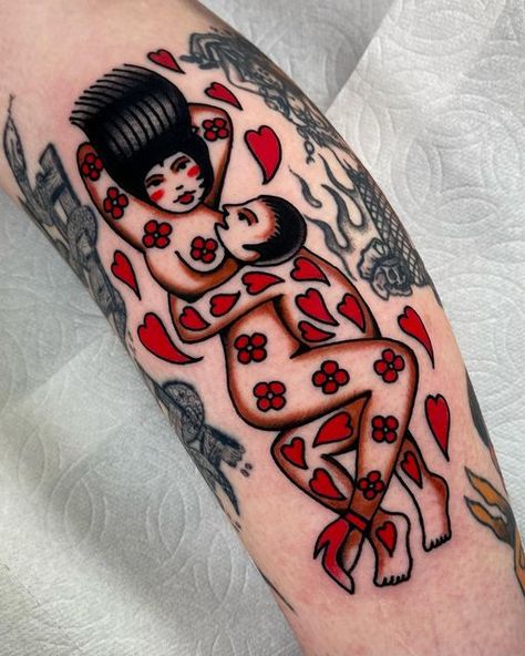 Rhps Tattoo, Tattoo Ideas American Traditional, Traditional Stomach Tattoo, Rosie Camanga, Traditional Tattoo Tutorial, Valentines Flash, Underglaze Ideas, Pnw Tattoo, Bold Tattoo