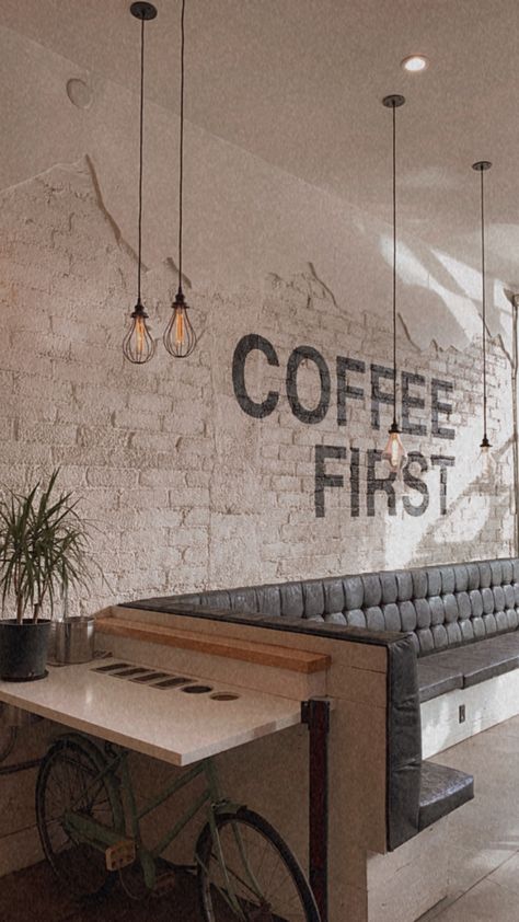 Coffee Shop Brick Wall Interior Design, Brick Wall Interior Design, Industrial Coffee Shop, Foodtrucks Ideas, Cafe Design Inspiration, Wall Decor Restaurant, Coffee House Design, Industrial Cafe, Rustic Cafe