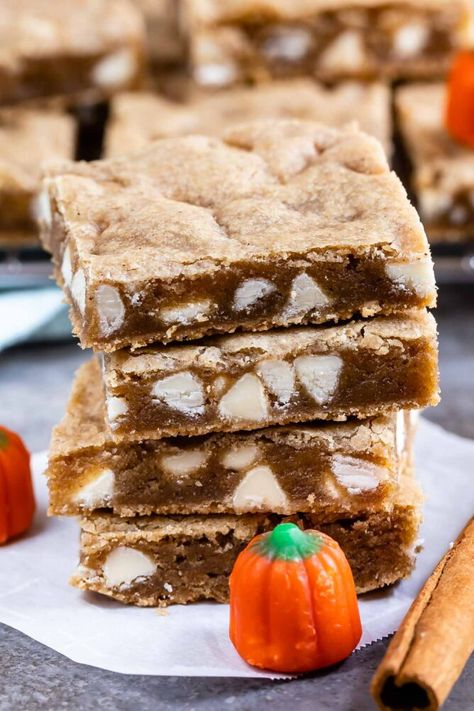 Pumpkin Spice Bars, Best Blondies Recipe, Spice Bars, Blondie Recipes, Recipe For Fall, Crazy For Crust, Frozen Pumpkin, Pumpkin Spice Cookies, Homemade Pumpkin Pie