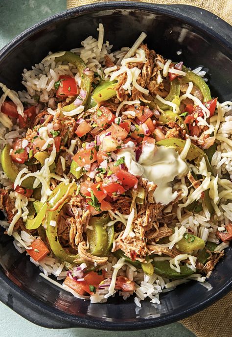 Easy pork bowl recipe with fresh tomato salsa | More recipes on www.HelloFresh.com Pork Bowls Hello Fresh, Hello Fresh Spaghetti Recipes, Hello Fresh Bowls, Fresh Meal Recipes, Hello Fresh Pork Bowl, Hello Fresh Pork Recipes, Hello Fresh Recipes Low Carb, Hello Fresh Ground Beef Recipes, Hello Fresh Bowl Recipes