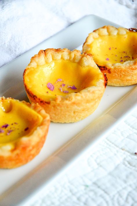 Egg Custard Tart Recipe, Chinese Egg Tart, Baked Egg Custard, Egg Custard Recipes, Egg Tart Recipe, Custard Tarts Recipe, Chinese Egg, Creamy Eggs, Egg Custard