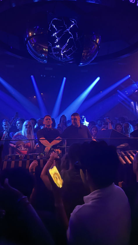 #ibiza #camelphat #pacha Ibiza At Night, Ibiza Birthday Party, Festival Moodboard, Ibiza Aesthetic, Ibiza Nightlife, Ibiza Vibes, Ibiza Clubs, Party Night Club Aesthetic, Ibiza Party