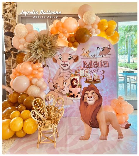 Lion Party Decorations, Nala Lion King Birthday Party Ideas, Lion King Baby Shower Ideas For A Girl, Lion King Girl Birthday Party, Nala Baby Shower Ideas, Lion King Birthday Party Ideas Girl, Lion King Backdrop, Lion King Balloons, Simba E Nala