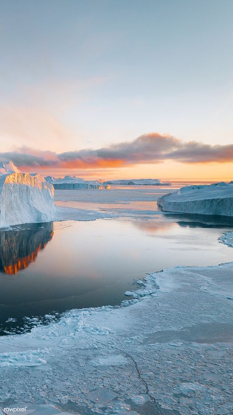 Sagebrush Aesthetic, Aesthetic Greenland, Ice Land Aesthetic, Greenland Wallpaper, Country To Travel, Drone Landscape, Wof Oc, Ice Land, Greenland Travel