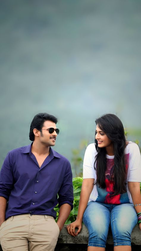 Ramcharan Pics New, Arya Movie, Telugu Songs Lyrics, Prabhas And Anushka, Romantic Love Pictures, Hd Cover Photos, Dj Movie, Downtown Photography, Couple Wallpaper Relationships