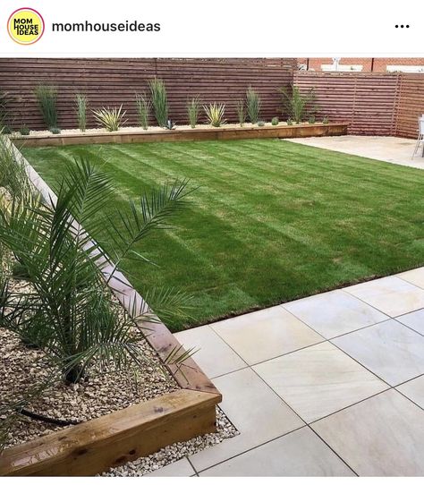 Small Townhouse Backyard Ideas, Small Townhouse Backyard, Tiny Garden Design, Townhouse Backyard Ideas, Small Townhouse, Townhouse Backyard, Best Artificial Grass, Contemporary Garden Design, Tiny Garden