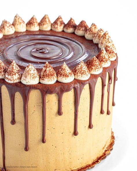 Gluten Free Tiramisu Layer Cake - Sisters Sans Gluten Gluten Free Layer Cake Recipes, Stacked Cake, Gluten Free Tiramisu, Fall Birthday Cakes, Mascarpone Whipped Cream, Foods That Contain Gluten, Whipped Chocolate Ganache, Whipped Ganache, Vanilla Bean Cakes