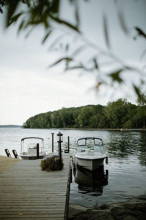 Lake region wedding venue in New Hampshire. Explore the top Lakes Region wedding venues in New Hampshire and learn valuable tips for selecting the perfect location for your special day. Discover picturesque settings, charming towns, and more! Nh Wedding Venues, Hampshire House, Lake House Wedding, Nh Wedding, New Hampshire Wedding, Lake Winnipesaukee, Cabin Wedding, Lakeside Wedding, Rustic Wedding Venues