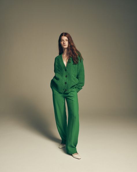 Jcrew Outfits Fall 2022, Jcrew Fall 2022, Kelly Green Sweater Outfit, Knit Cardigan Outfits, Kelly Green Sweater, Green Knit Cardigan, Jcrew Fall, Black Wool Coat, Sweater For Women