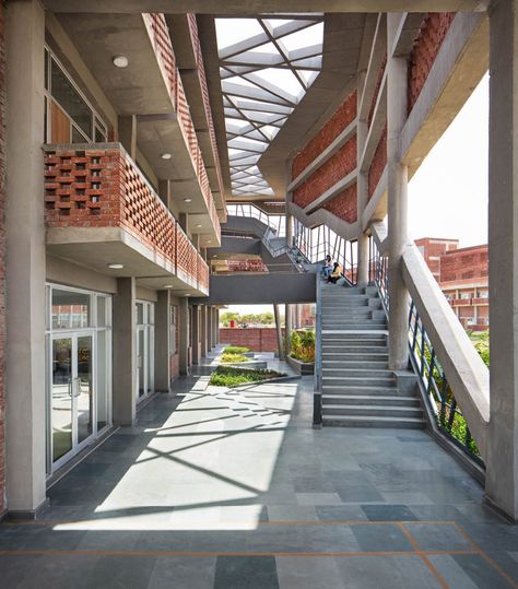 Zero Energy Design Lab creates Girls' Hostel Block with hollow-concrete facade Girls Hostel, Zero Energy Building, Hostels Design, Campus Design, Zero Energy, Concrete Facade, Concrete Steps, Energy Efficient Design, Brick Colors