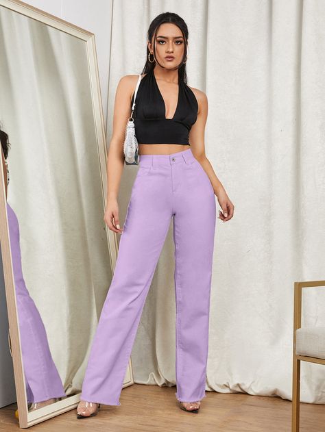 Styling Lilac Pants, Purple Denim Outfit, Lilac Jeans Outfit, Light Purple Pants Outfit, Lavender Jeans Outfit, Purple Wide Leg Jeans, Roadtrip Outfit Summer, Lilac Pants Outfit, Lavender Pants Outfit