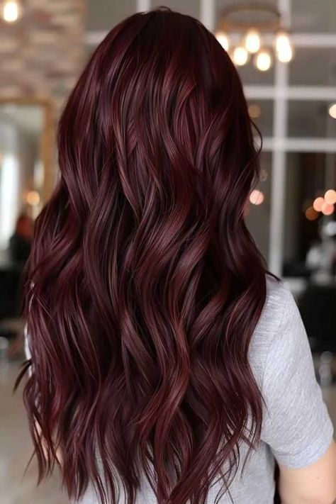 Trendy Highlights, Blonde Hair Tips, Caramel Balayage Highlights, Dark Chocolate Brown Hair, Ash Brown Balayage, Winter Hair Color Ideas, Brassy Hair, Blonde Tips, Hair Color For Brunettes